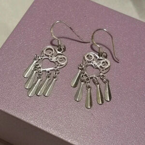925  Heart dangle earrings 💖